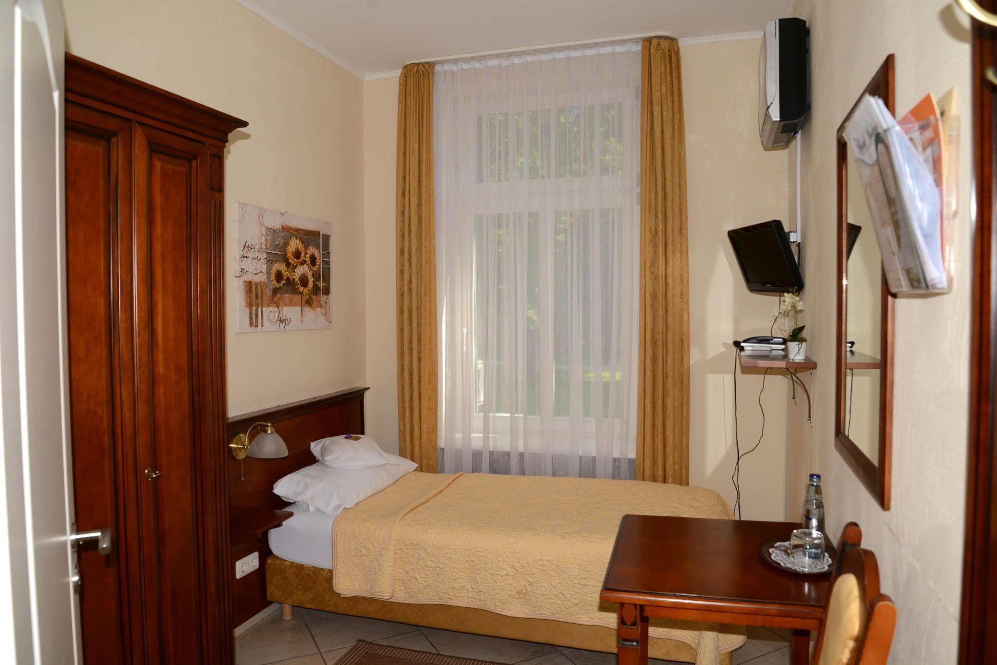 Baden Hotel